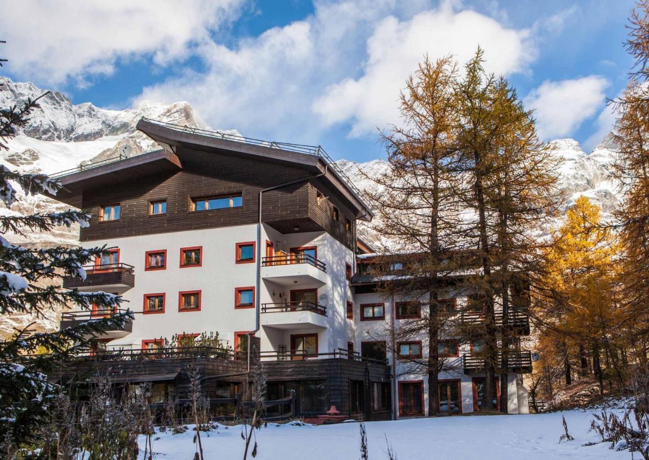Cervinia Apartment เบรยล์-แชร์วิเนีย ภายนอก รูปภาพ