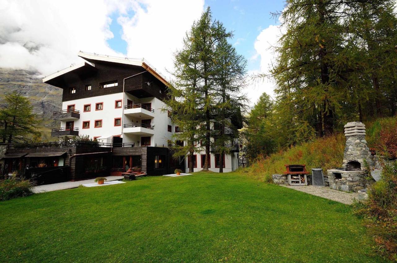 Cervinia Apartment เบรยล์-แชร์วิเนีย ภายนอก รูปภาพ