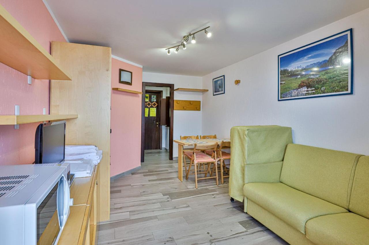 Cervinia Apartment เบรยล์-แชร์วิเนีย ภายนอก รูปภาพ