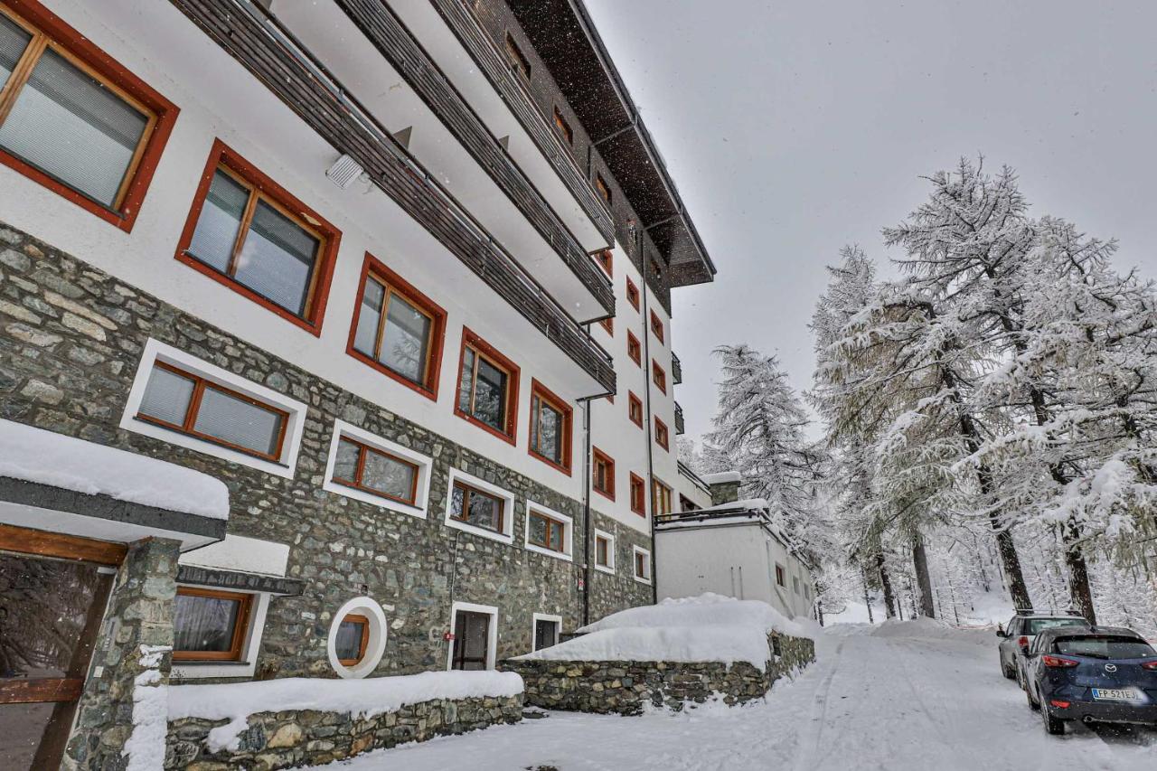 Cervinia Apartment เบรยล์-แชร์วิเนีย ภายนอก รูปภาพ