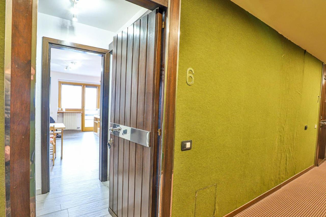 Cervinia Apartment เบรยล์-แชร์วิเนีย ภายนอก รูปภาพ