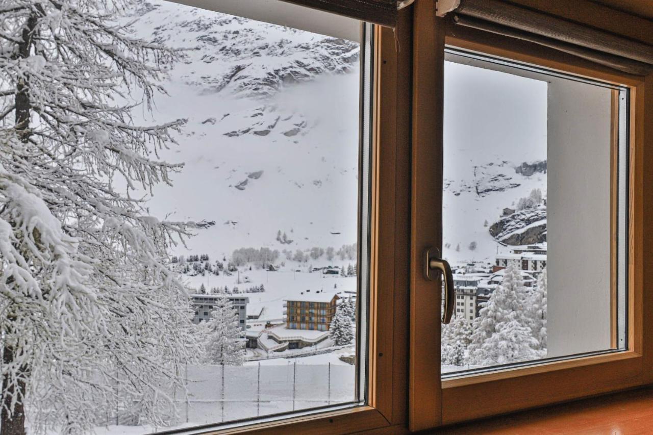 Cervinia Apartment เบรยล์-แชร์วิเนีย ภายนอก รูปภาพ