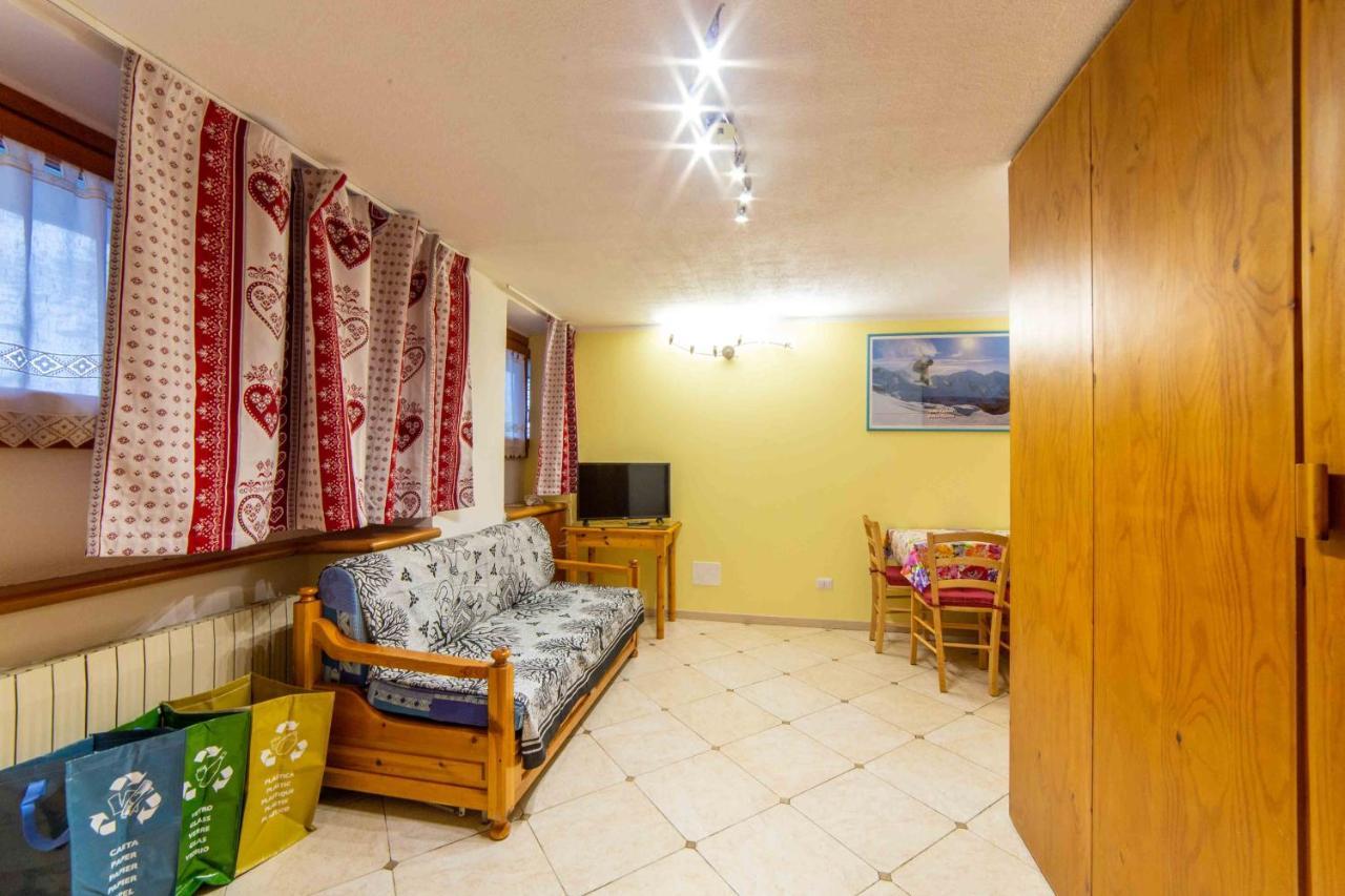 Cervinia Apartment เบรยล์-แชร์วิเนีย ภายนอก รูปภาพ